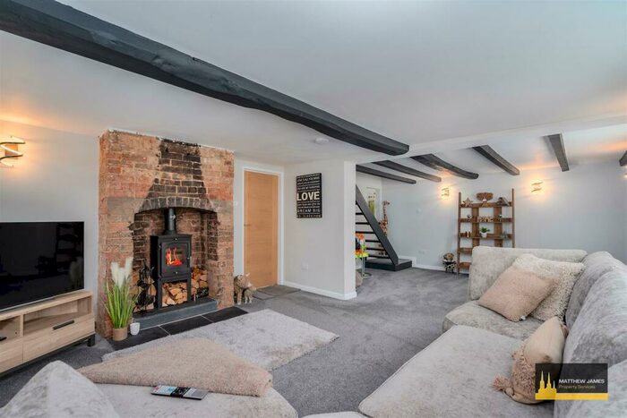 3 Bedroom Link Detached House For Sale In Church Road, Shilton, Coventry *Beautiful Throughout!*, CV7