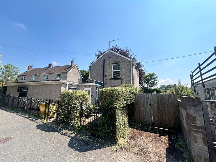 2 Bedroom Cottage To Rent In Folders Lane, Littledean, Cinderford, GL14