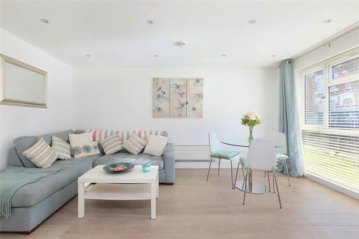 1 Bedroom Flat To Rent In Mayford Road, Balham, London, SW12