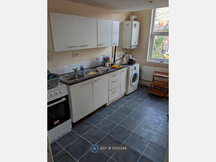 1 Bedroom Flat To Rent In River Parade, Preston, PR1