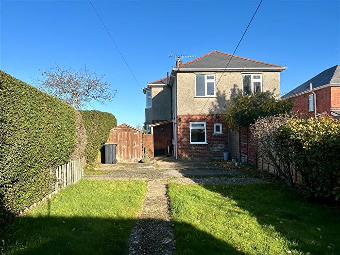 3 Bedroom Detached House To Rent In Ensbury Avenue, Ensbury Park, Bournemouth, BH10