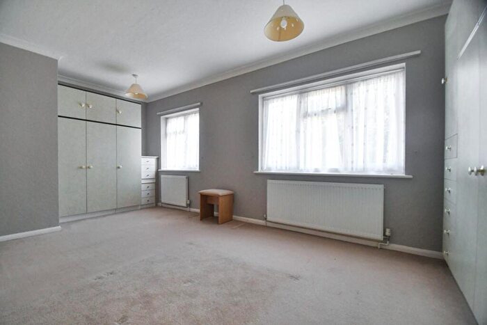 2 Bedroom Semi-Detached House For Sale In Oak Lane, Upchurch, Sittingbourne, ME9