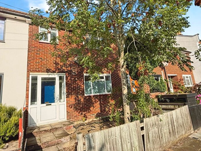 3 Bedroom Terraced House To Rent In Buckthorne Road London, SE4