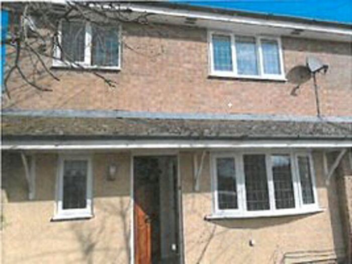 2 Bedroom House To Rent In Javelin Close, Northampton, NN5