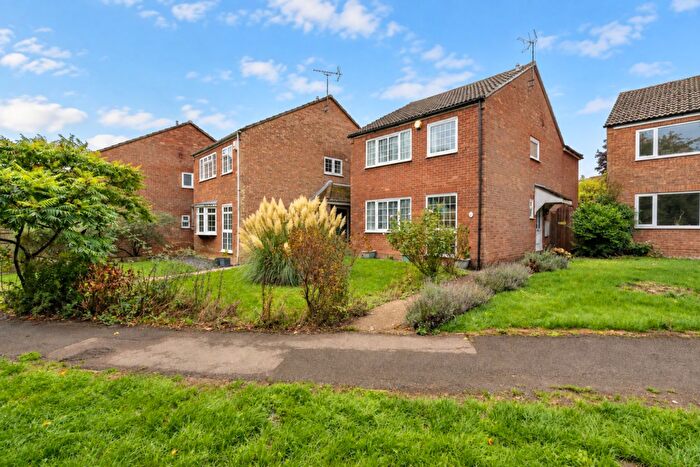 4 Bedroom Detached House For Sale In Pigeon Farm Road, Stokenchurch, High Wycombe, HP14