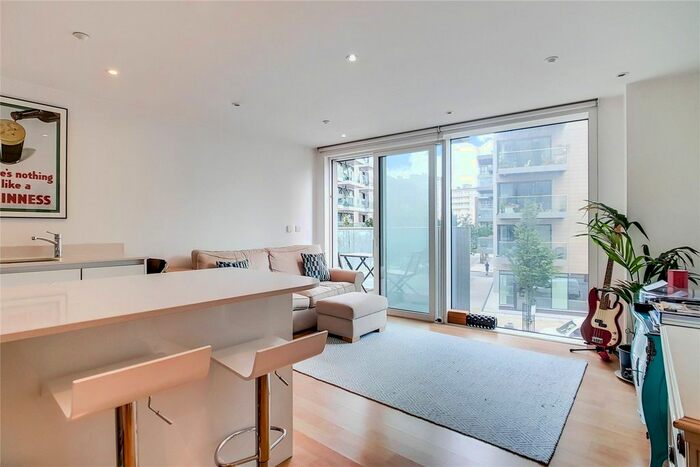 1 Bedroom Flat To Rent In Woodberry Grove, London, N4