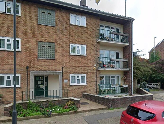 2 Bedroom Terraced House To Rent In Alexandra Avenue Harrow, HA2