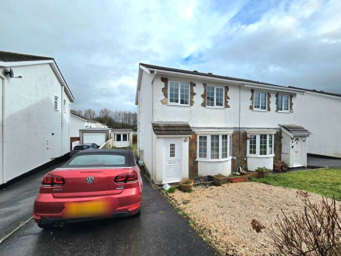 3 Bedroom Semi-Detached House For Sale In Fox Hollows, Brackla, CF31