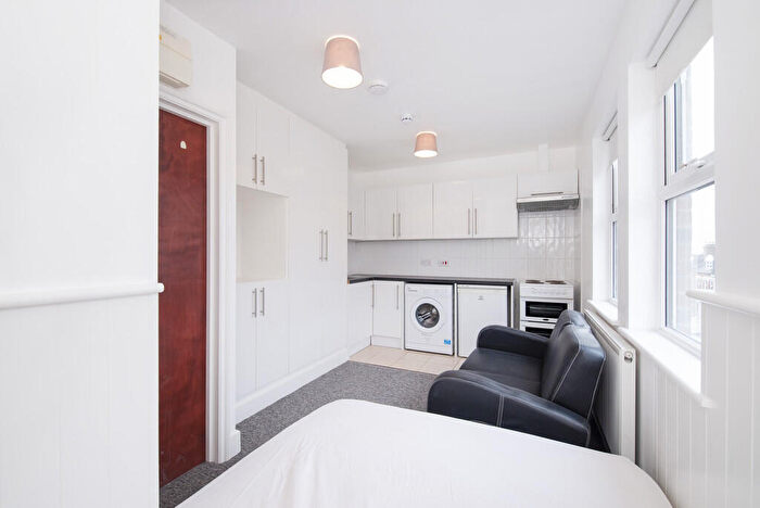 Studio To Rent In Chamberlayne Road, Kensal Rise, NW10