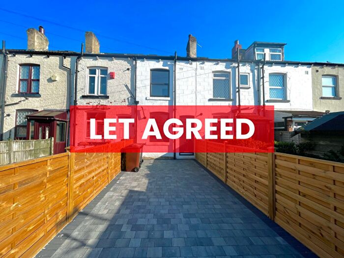 3 Bedroom Terraced House To Rent In Ashfield Terrace, Leeds, LS15
