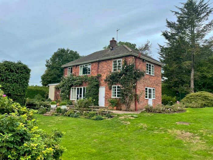 4 Bedroom Detached House For Sale In Llanwarne, Hereford, HR2