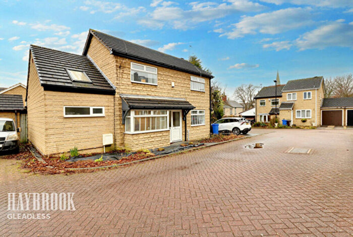 3 Bedroom Detached House For Sale In Ingram Court, Sheffield, S2