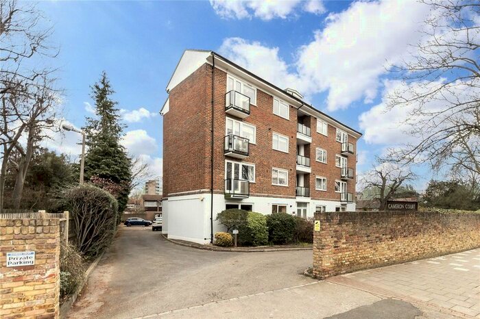 2 Bedroom Flat To Rent In Cameron Court, Princes Way, London, SW19