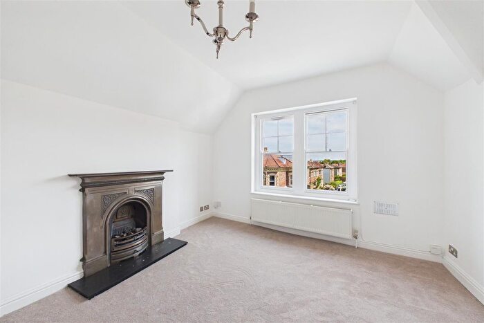 1 Bedroom Flat For Sale In Hampton Road, Redland, BS6