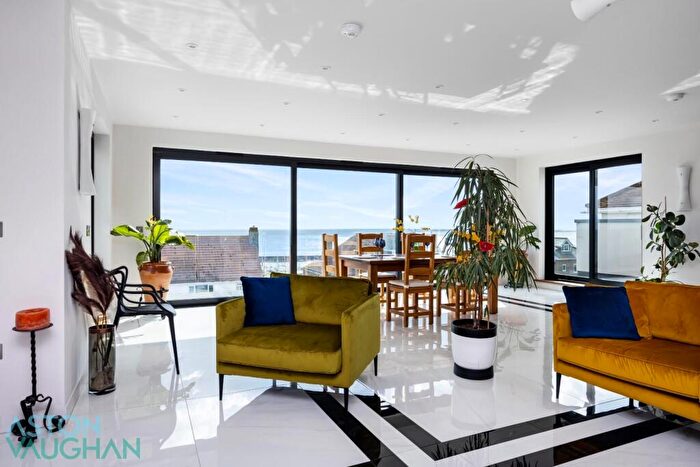 6 Bedroom Detached House For Sale In Roedean Road, Brighton, BN2