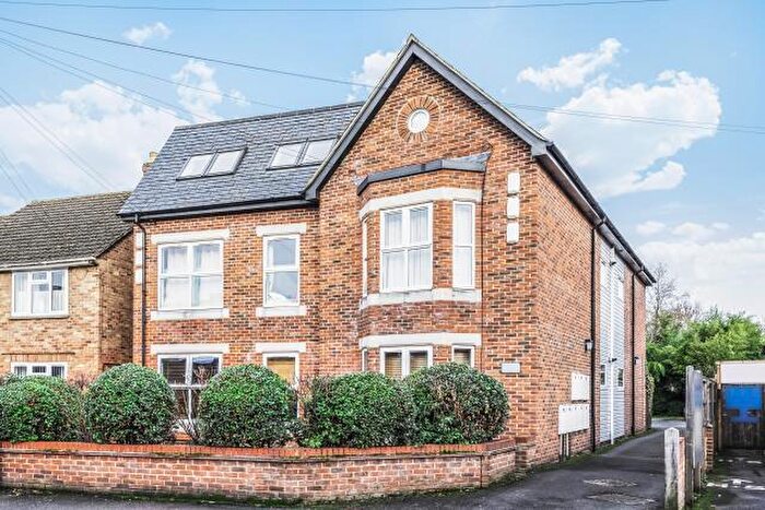 2 Bedroom Apartment For Sale In Crescent Road, Oxford, OX4