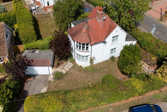 3 Bedroom Detached House To Rent In Gidley Way, Horspath, OX33