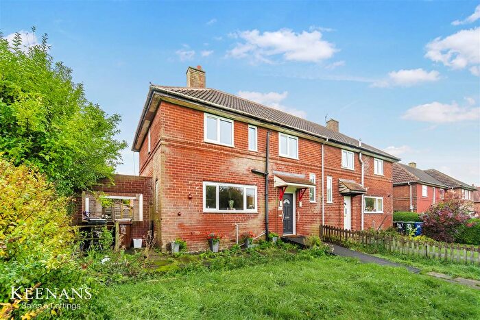 3 Bedroom Semi Detached House For Sale In Warwick Avenue, Clayton Le Moors, Accrington, BB5