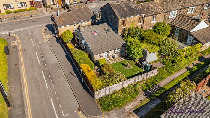 2 Bedroom Terraced House For Sale In Folly Hall Avenue, Bradford, BD6