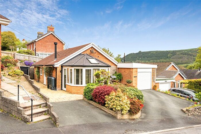 3 Bedroom Bungalow For Sale In Tan Yr Allt, Llanidloes, Powys, SY18