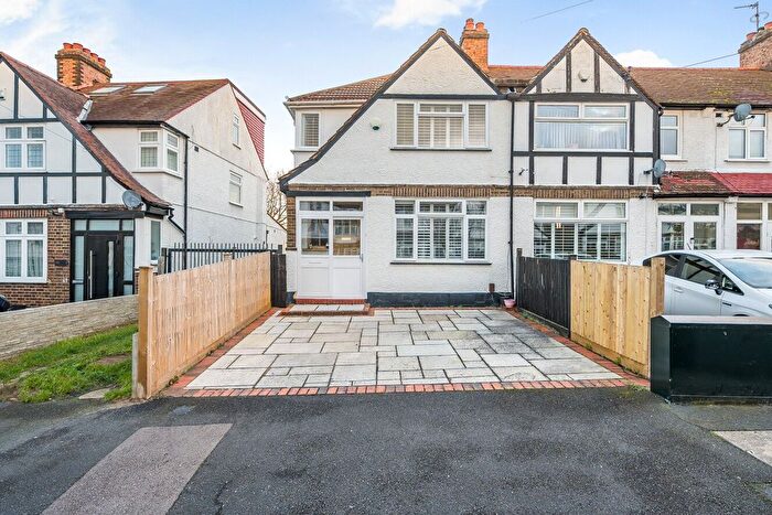 3 Bedroom End Terrace House For Sale In Aylesford Avenue, Beckenham, Kent, BR3