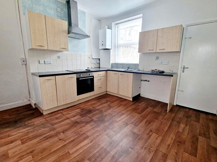 2 Bedroom House To Rent In Sandhurst Street, BB11