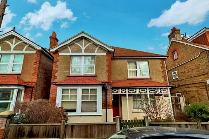 2 Bedroom Flat To Rent In Richmond Avenue, Bognor Regis, PO21