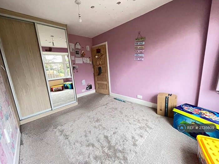 3 Bedroom Semi Detached House To Rent In Cloonmore Avenue, Orpington, BR6