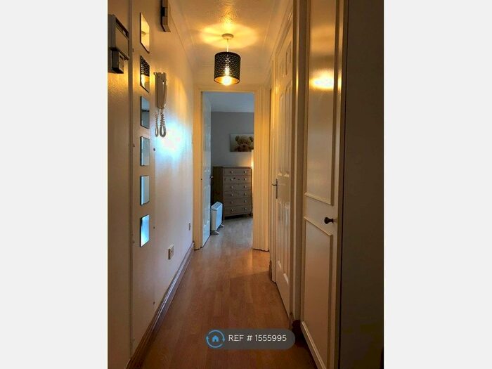 1 Bedroom Flat To Rent In Maltings Place, Reading, RG1