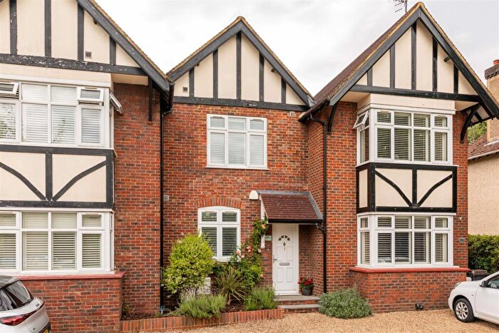 2 Bedroom Terraced House For Sale In Deepdene Avenue, Dorking, RH5
