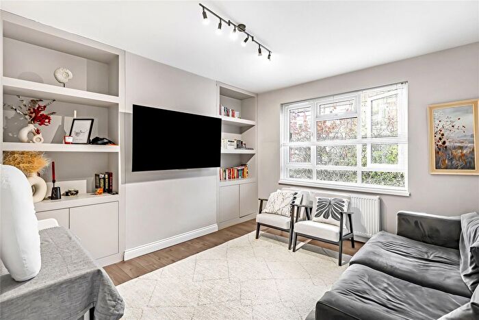 2 Bedroom Flat For Sale In Stokenchurch Street, Fulham, London, SW6