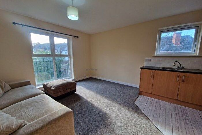 2 Bedroom Flat To Rent In Old Bakery Way, Mansfield, NG18