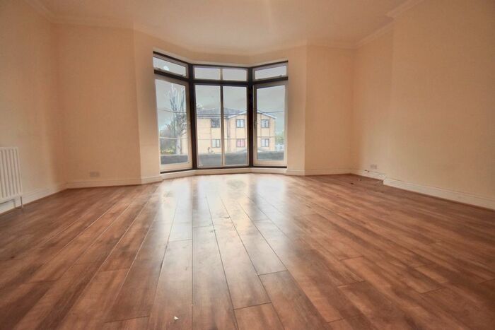 1 Bedroom Flat To Rent In Burnt Ash Hill, Lee, SE12