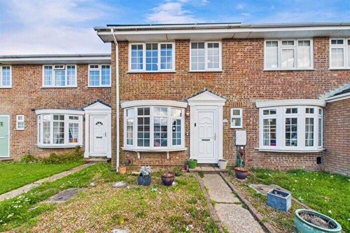 3 Bedroom Terraced House For Sale In Kestrel Close, East Wittering, PO20