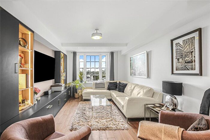 2 Bedroom Flat To Rent In Ivor Court, Gloucester Place, London, NW1