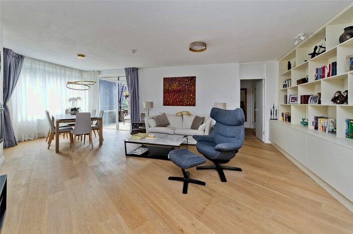 3 Bedroom Flat To Rent In Alder Lodge, Stevenage Road, London, SW6