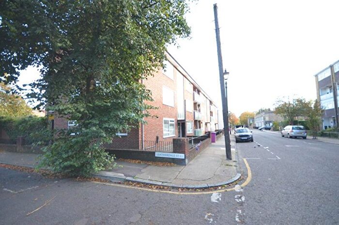 Studio To Rent In Portelet Road, London, E1