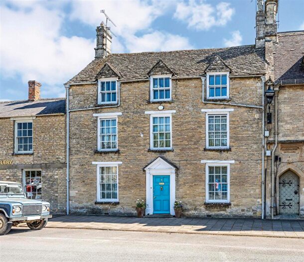 5 Bedroom Town House For Sale In Fairford, Gloucestershire, GL7