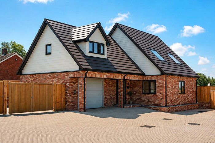 4 Bedroom Detached House For Sale In Stormore, Dilton Marsh, BA13