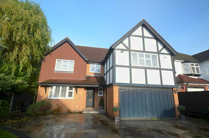 5 Bedroom Detached House To Rent In Brabourne Rise, Beckenham, BR3