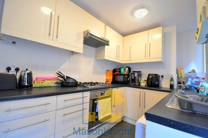 5 Bedroom Terraced House To Rent In / Academic Year Lovely Double Bedroom Student House, Pershore Road, Selly Oak, Free Ultrafast M Broadband, B29