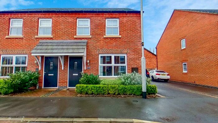 3 Bedroom Semi-Detached House To Rent In Dennis Way, Measham, Swadlincote, Leicestershire, DE12