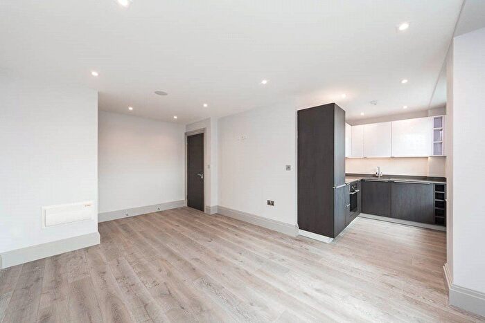 1 Bedroom Flat To Rent In Grayton House, - Fulham Road, Fulham, SW6