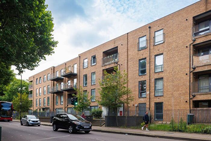 2 Bedroom Flat To Rent In Grange Road, London, SE1