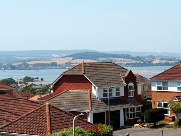 2 Bedroom Flat For Sale In Exmouth Court, Long Causeway, EX8