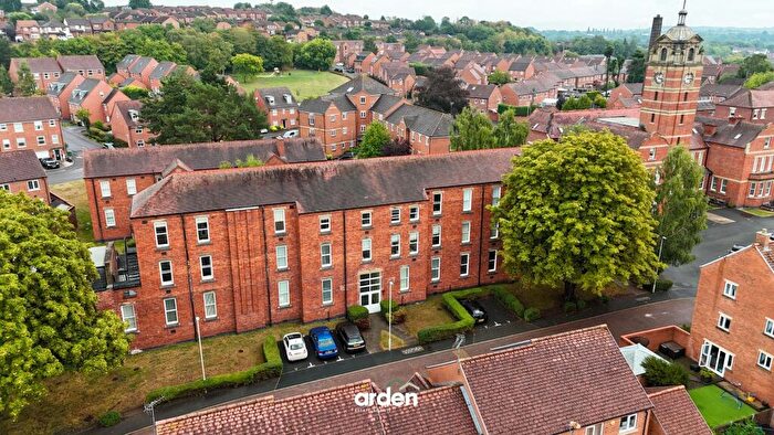 2 Bedroom Flat For Sale In Marshall Crescent, Stourbridge, DY8