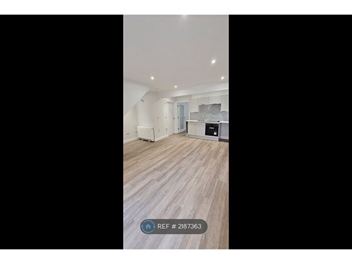 1 Bedroom Flat To Rent In Cheltenham Parade, Harrogate, HG1