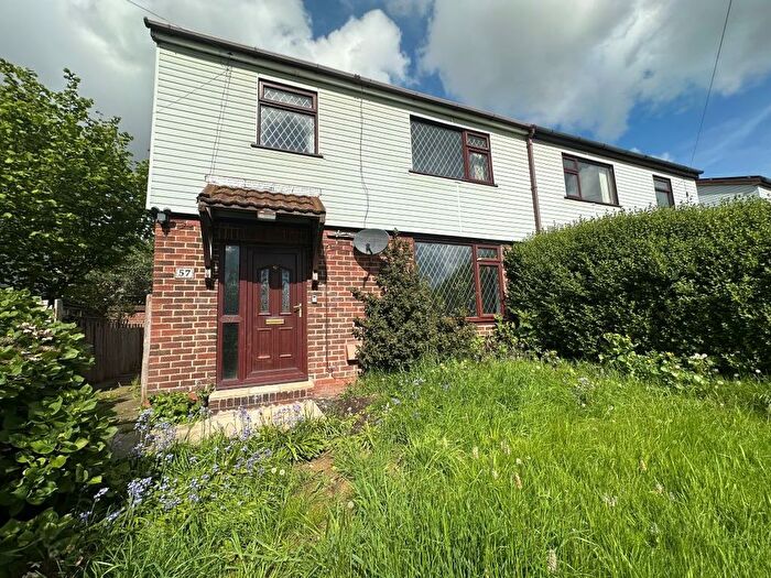 3 Bedroom Semi-Detached House For Sale In Barden Road, Wakefield, West Yorkshire, WF1