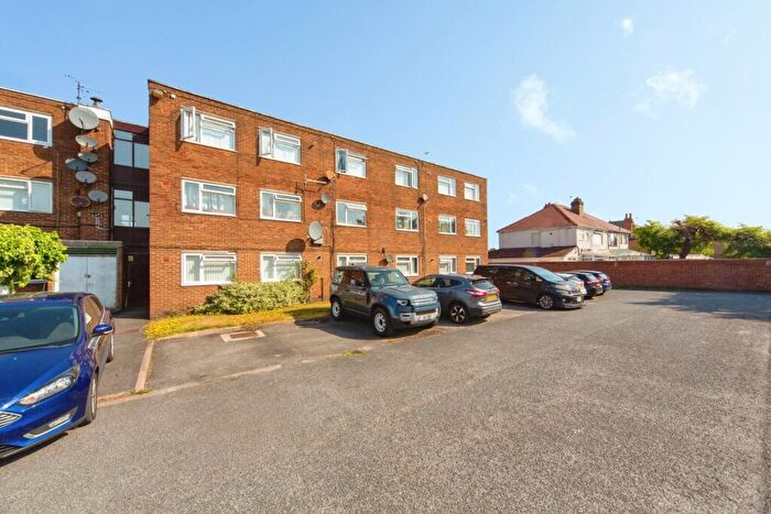 1 Bedroom Flat For Sale In Moor Court, Fazakerley, Liverpool, L10
