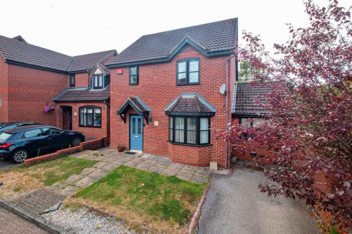 4 Bedroom Detached House To Rent In Upper Wood Close, Shenley Brook End, Milton Keynes, MK5
